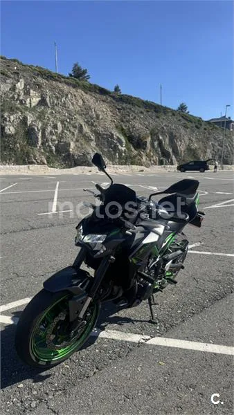Kawasaki Z900 – Vista 7