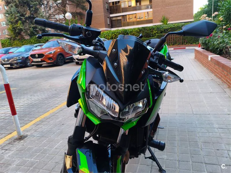 Kawasaki Z400 – Vista 4