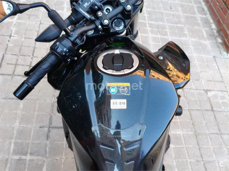 Kawasaki Z400 – Vista 5