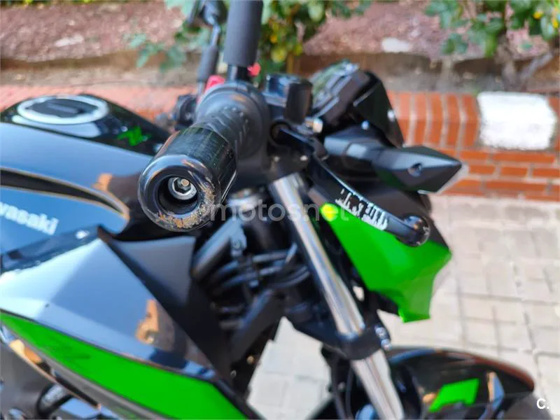 Kawasaki Z400 – Vista 10