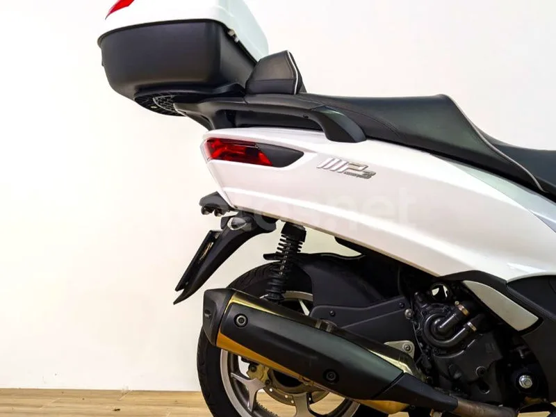 Piaggio MP3 500 HPE Business – Vista 3