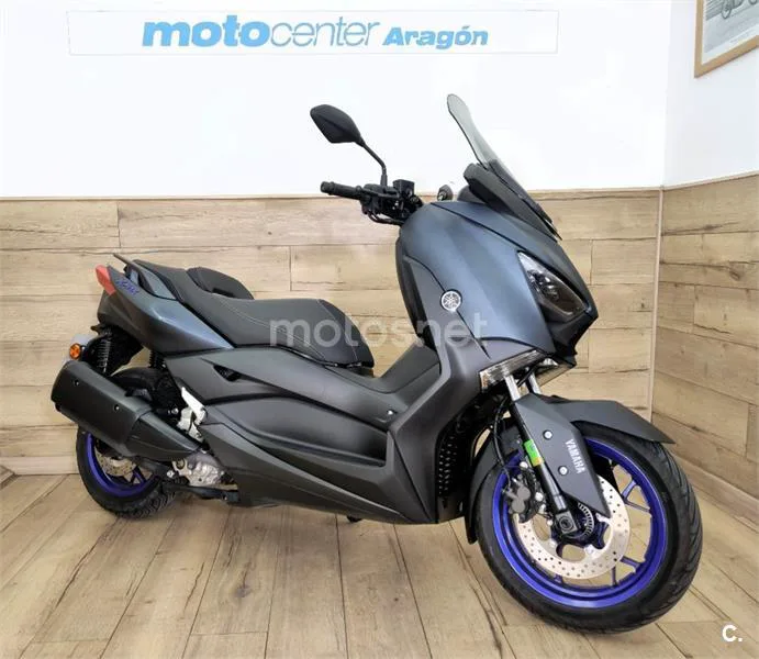 Yamaha XMAX 300 – Vista 4