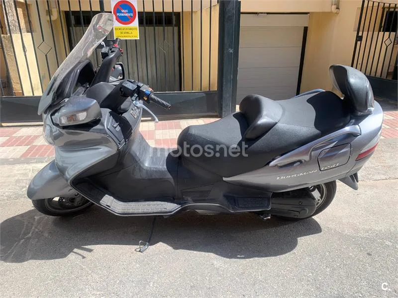 Suzuki Burgman 650 Executive - Vista 4