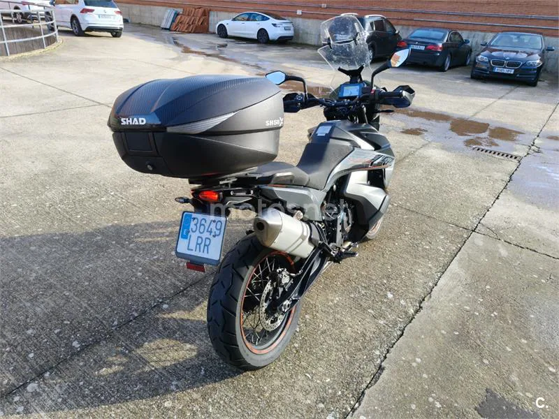 KTM 890 – Vista 4