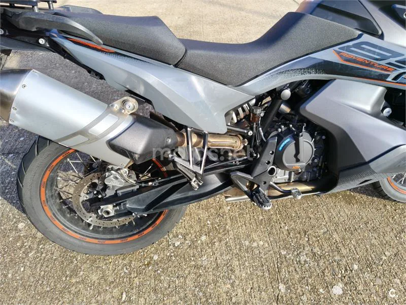 KTM 890 – Vista 6
