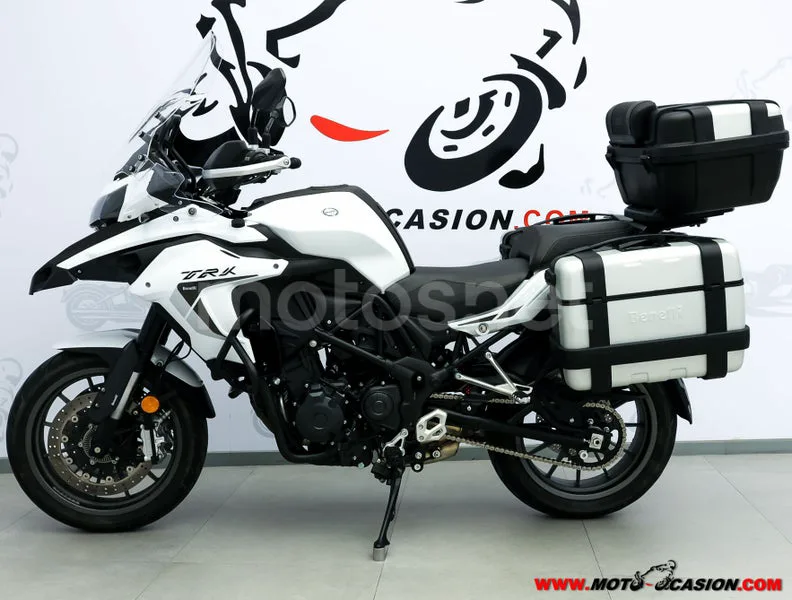 Benelli TRK 502 – Vista 14