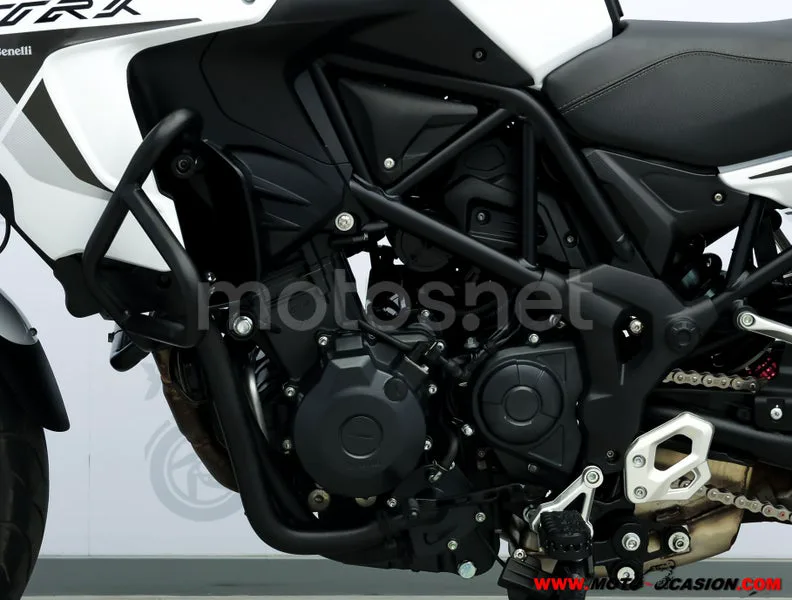 Benelli TRK 502 – Vista 20