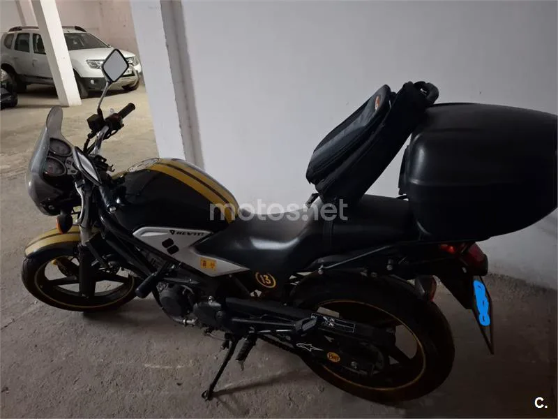 Honda VTR 250 – Vista 4