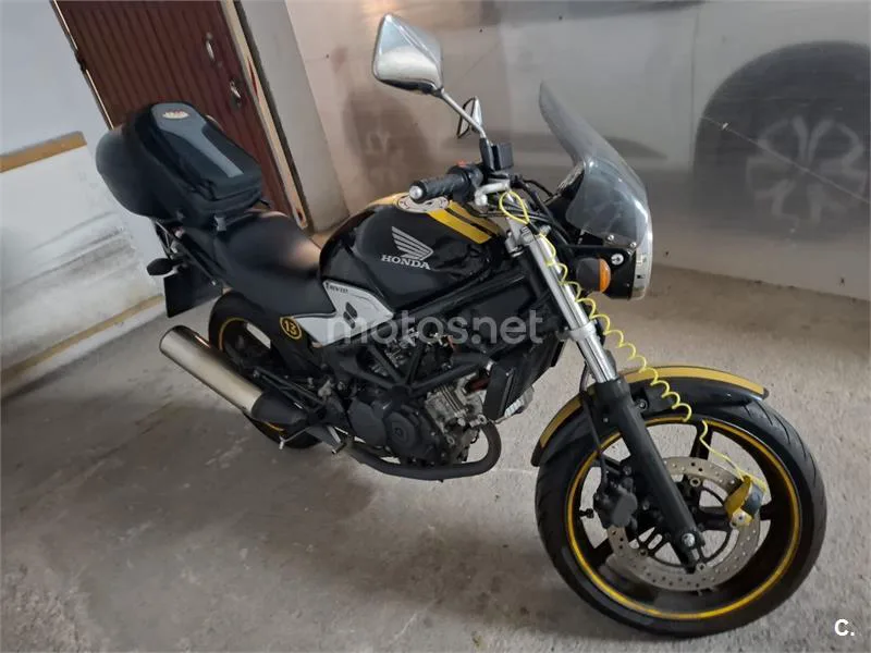 Honda VTR 250 – Vista 5