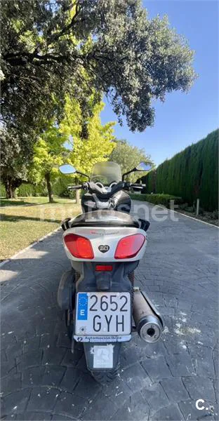 Yamaha XMAX 250 – Vista 3