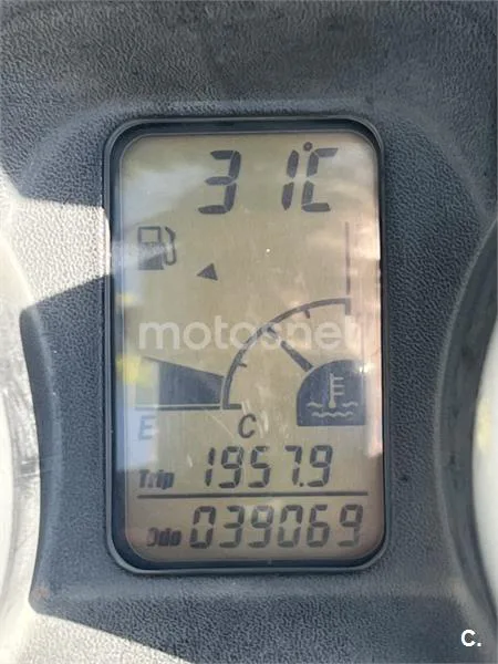 Yamaha XMAX 250 – Vista 4