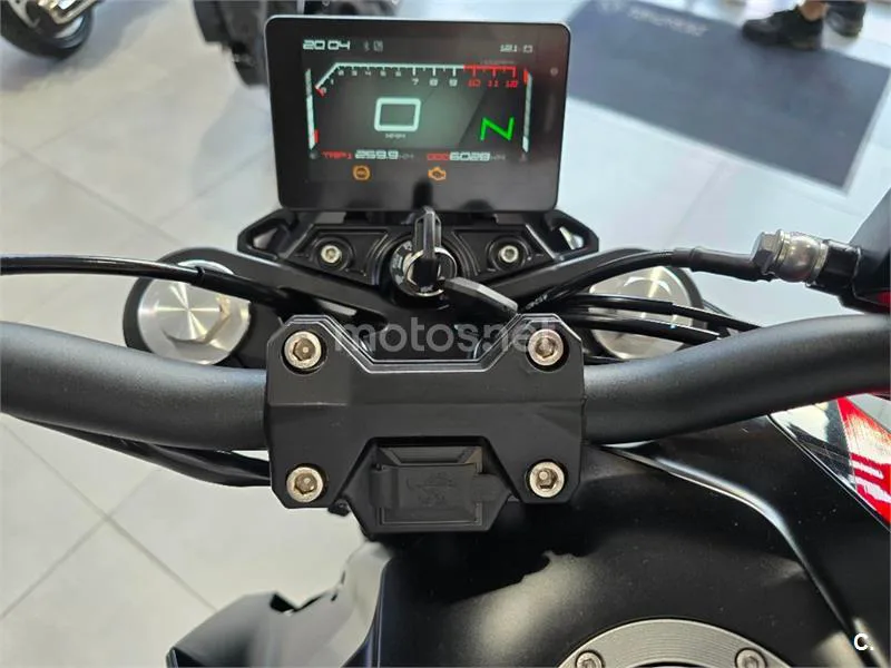 Peugeot PM-01 125 – Vista 12