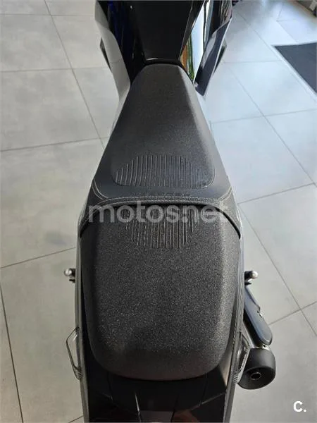 Peugeot PM-01 125 – Vista 10
