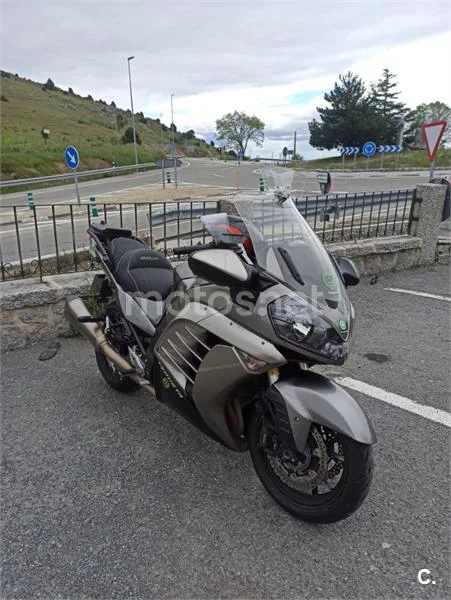 Kawasaki 1400GTR – Vista 2