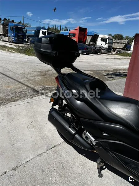 Yamaha XMAX 300 – Vista 5