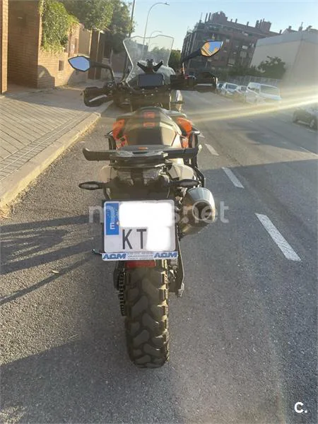 KTM 790 – Vista 9