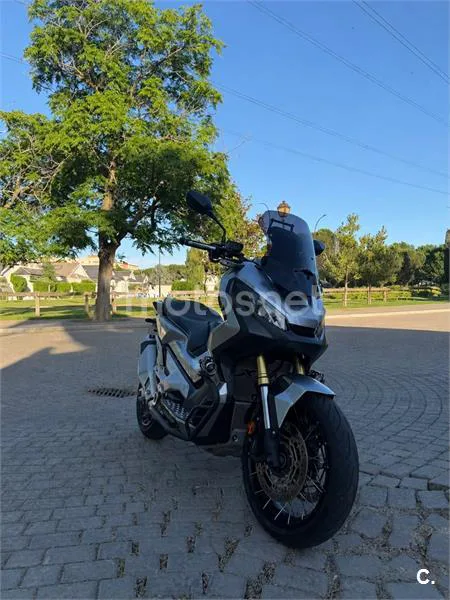 Honda X-ADV – Vista 4