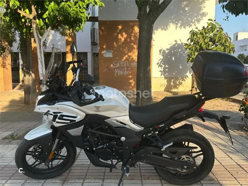 Voge 300 DS – Vista 8