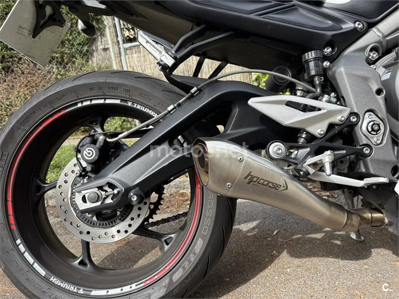 Triumph Street Triple – Vista 4
