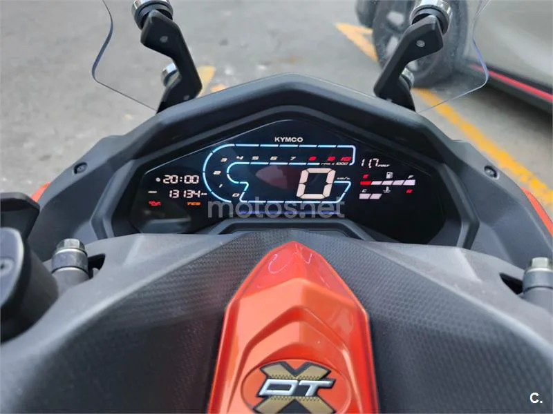 Kymco DTX 350 – Vista 4