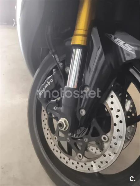 Suzuki GSX-S – Vista 7