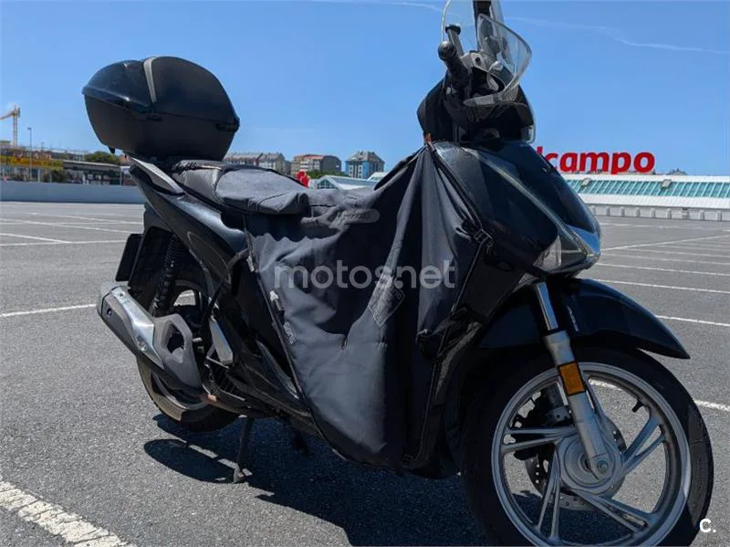 Honda SH 125i – Vista 4