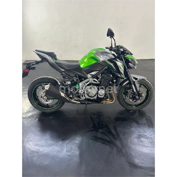 Kawasaki Z900 – Vista 3