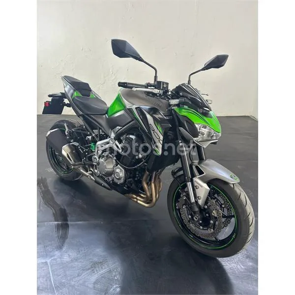 Kawasaki Z900 – Vista 4
