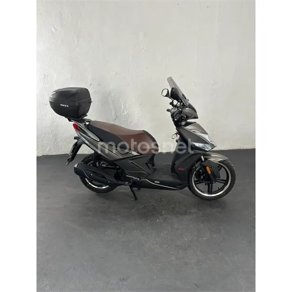 Kymco Agility City 125 – Vista 4