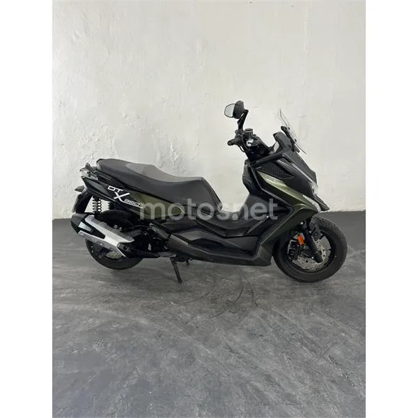 Kymco DTX 350 – Vista 4
