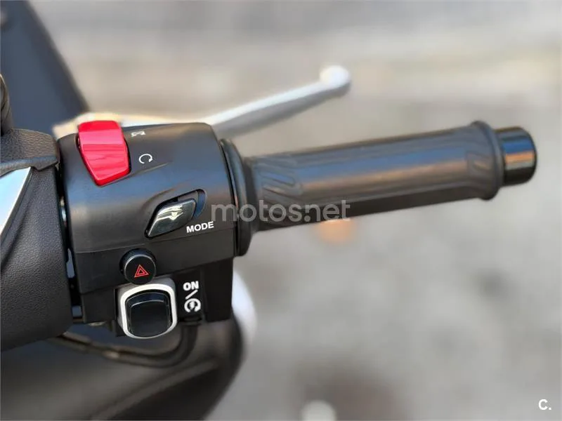 Yamaha TMAX 530 – Vista 4
