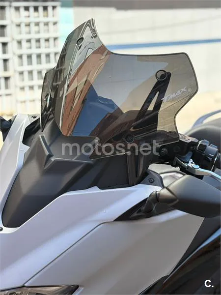 Yamaha TMAX 530 – Vista 5