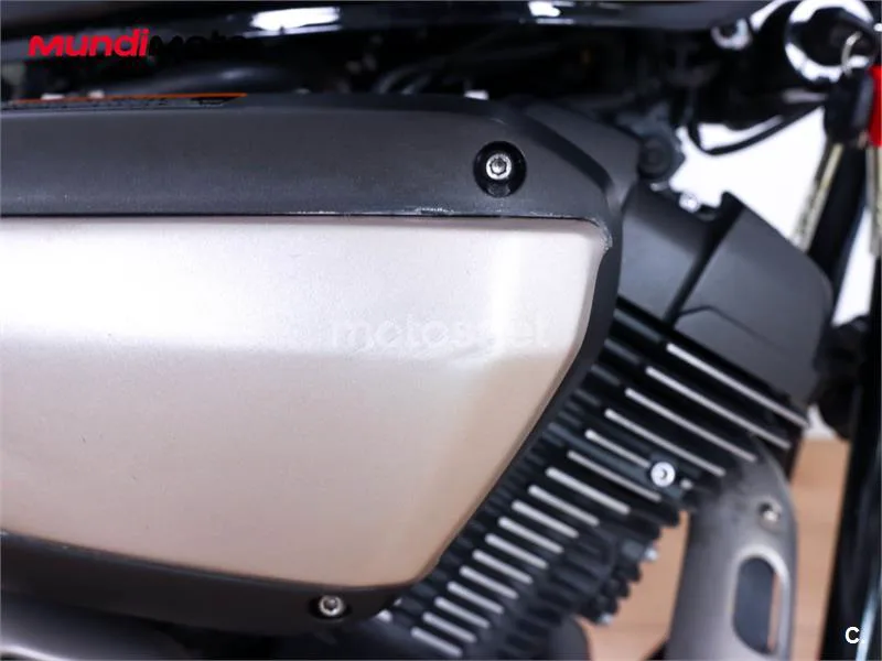 Yamaha XV 950 Racer – Vista 24