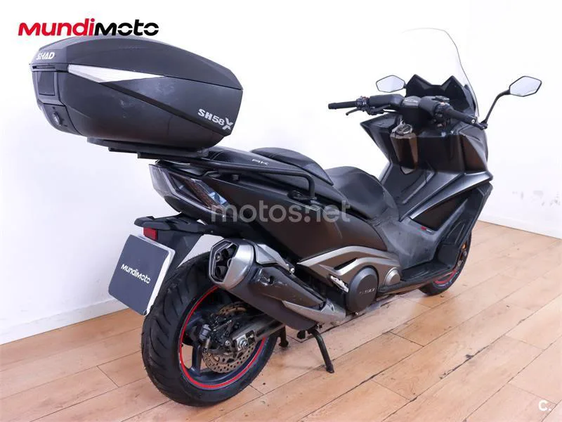 Kymco AK 550 – Vista 3