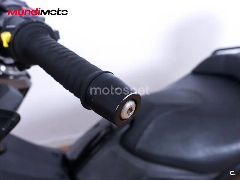 Kymco AK 550 – Vista 34