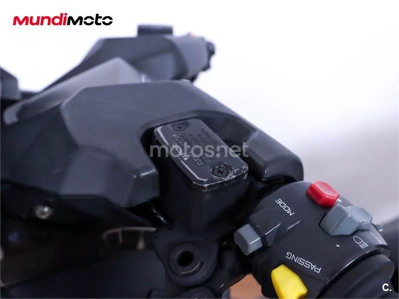 Kymco AK 550 – Vista 37