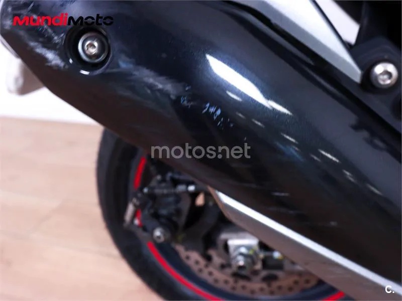 Kymco AK 550 – Vista 51