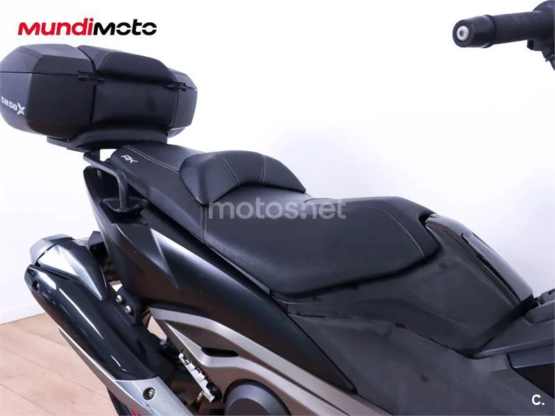 Kymco AK 550 – Vista 55