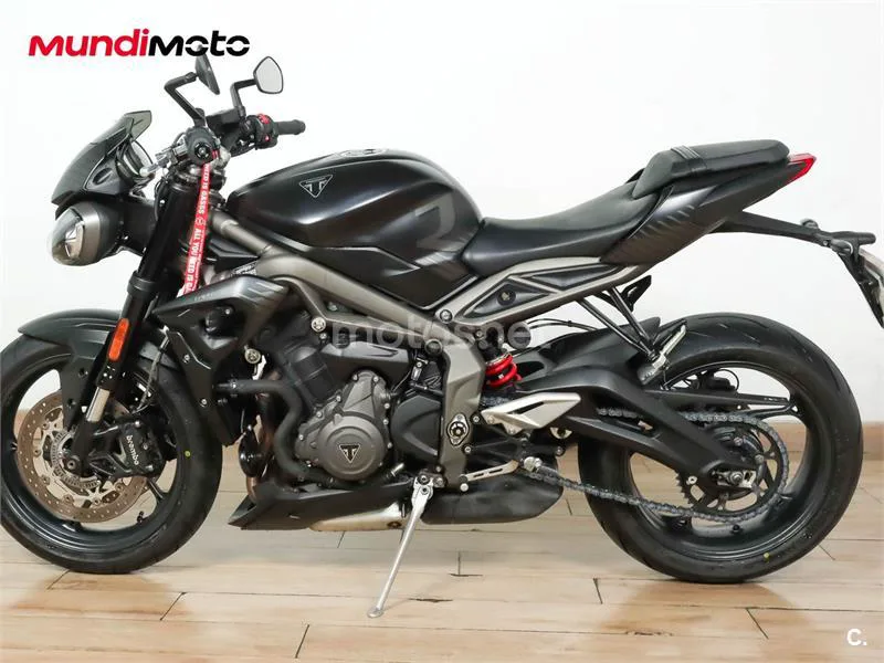 Triumph Street Triple – Vista 6