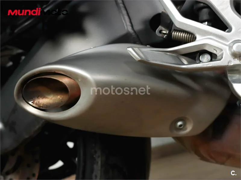 Yamaha Niken – Vista 13