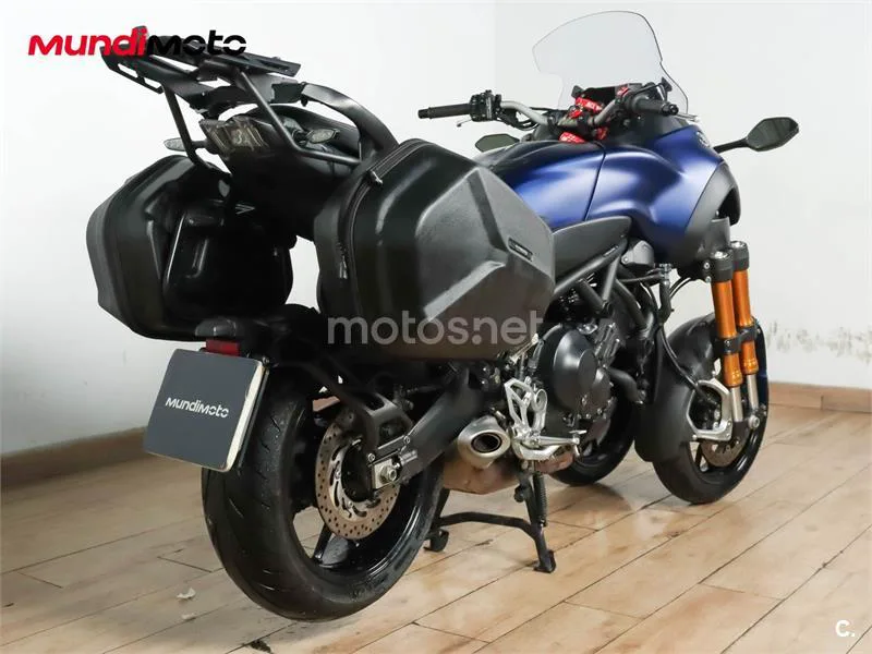 Yamaha Niken – Vista 3