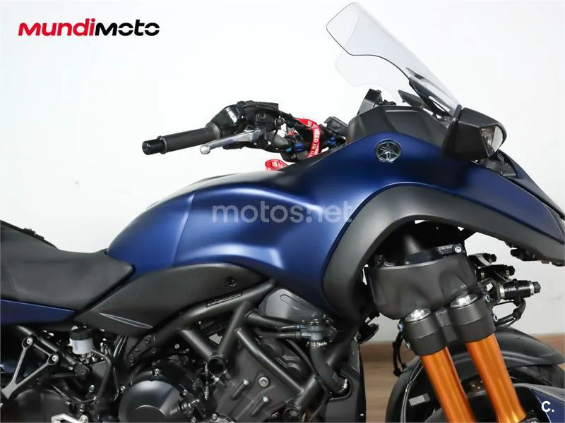 Yamaha Niken – Vista 24