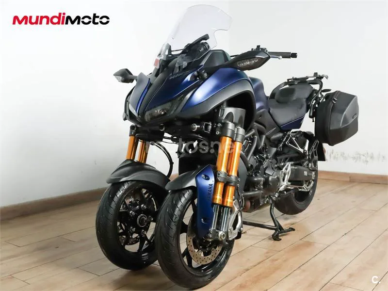 Yamaha Niken – Vista 7