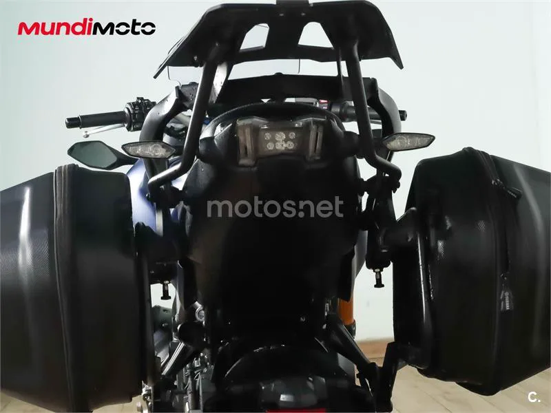 Yamaha Niken – Vista 9