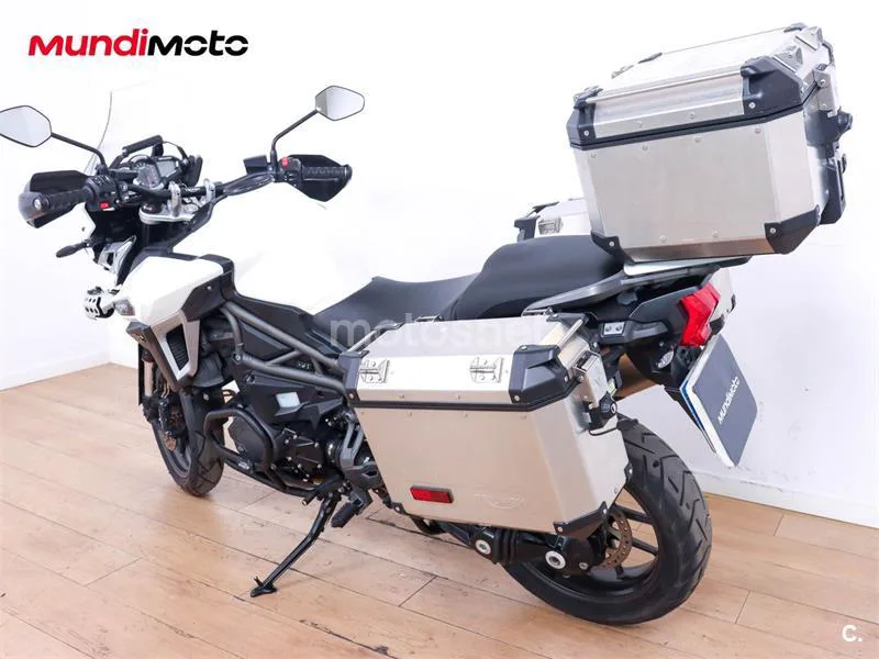Triumph Tiger Explorer 1200 – Vista 8