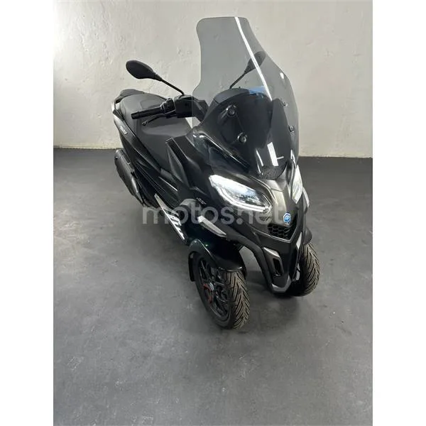 Piaggio MP3 530 Exclusive – Vista 4