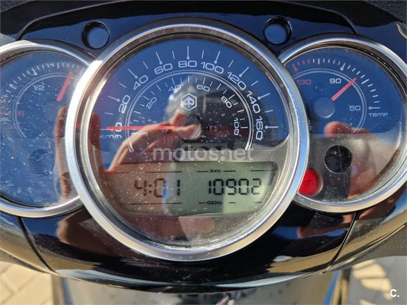 Piaggio Beverly 125 – Vista 3