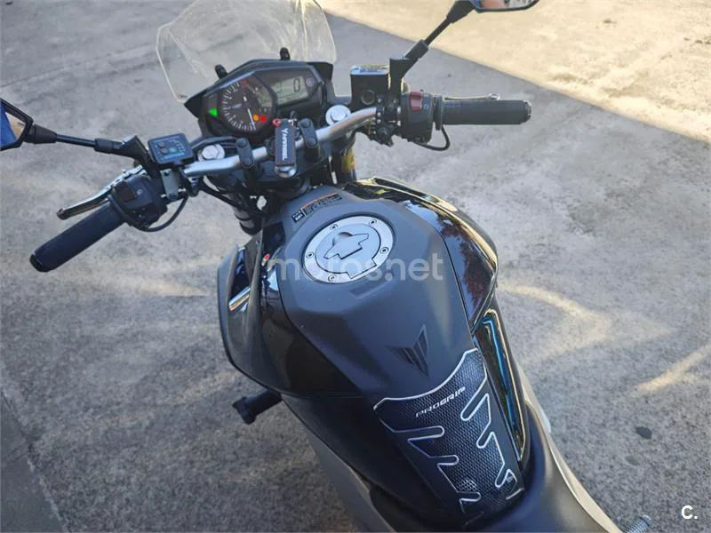 Yamaha MT-03 – Vista 15