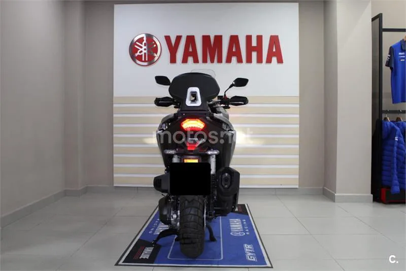 Honda ADV 350 – Vista 3