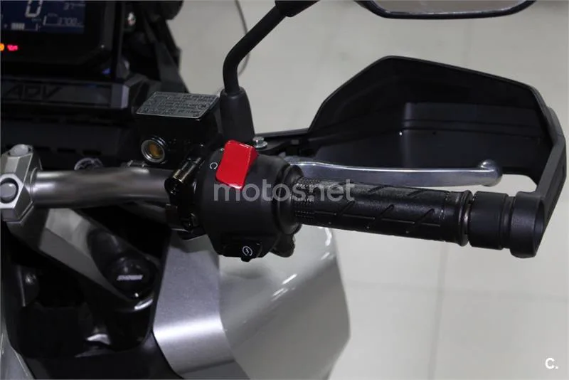 Honda ADV 350 – Vista 7